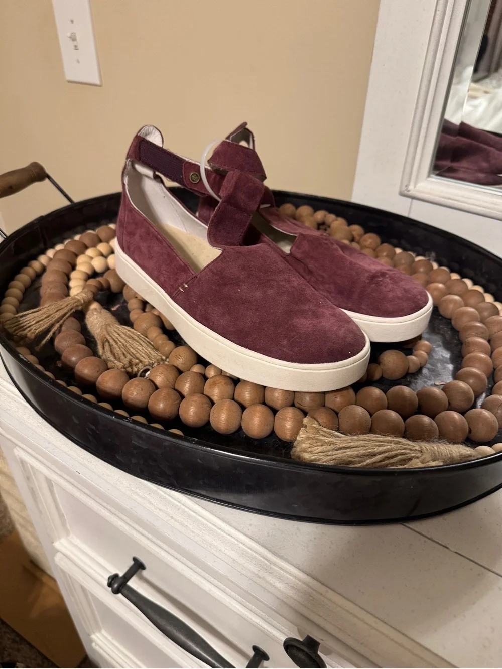 Spenco Indio Suede Women's Sneakers size 10 brand new